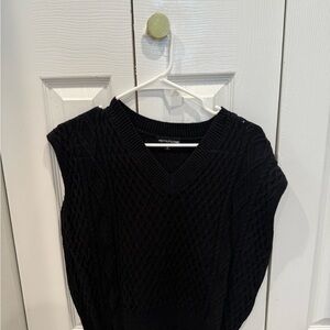 Black Cable Knit Sleeveless Sweater